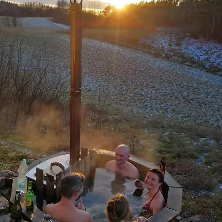 Pod Tulipanem Nad Jeziorem Gospodarstwo agroturystyczne *
